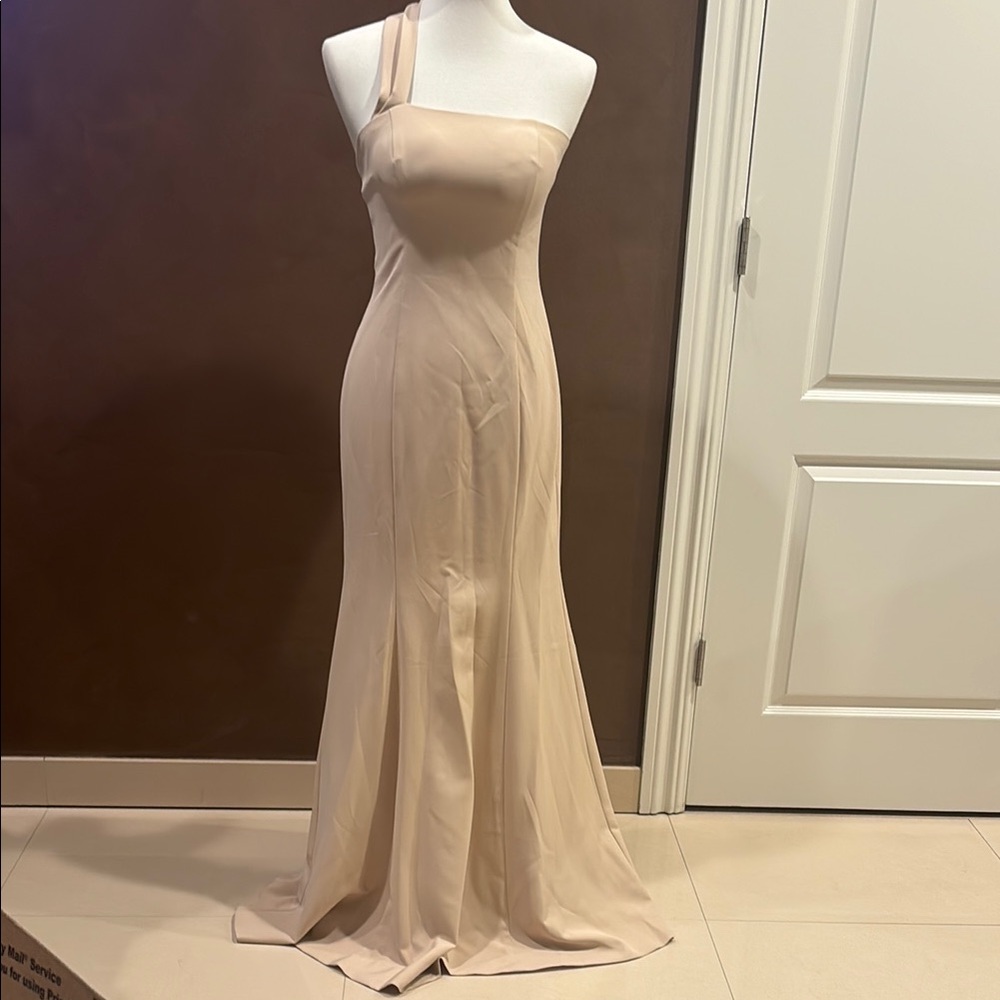 Elegant One-Shoulder Cream Dress